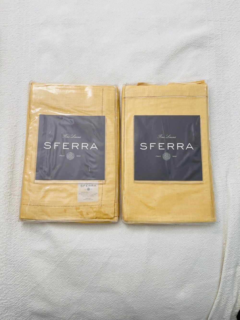 NWT SFERRA Fine Linens 8 Dinner Napkins 902 Set 20 x 20 Pure Linen
